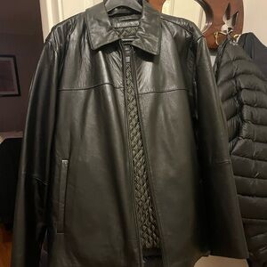 Claiborne Men’s Black Lambskin Leather Car Coat XL
